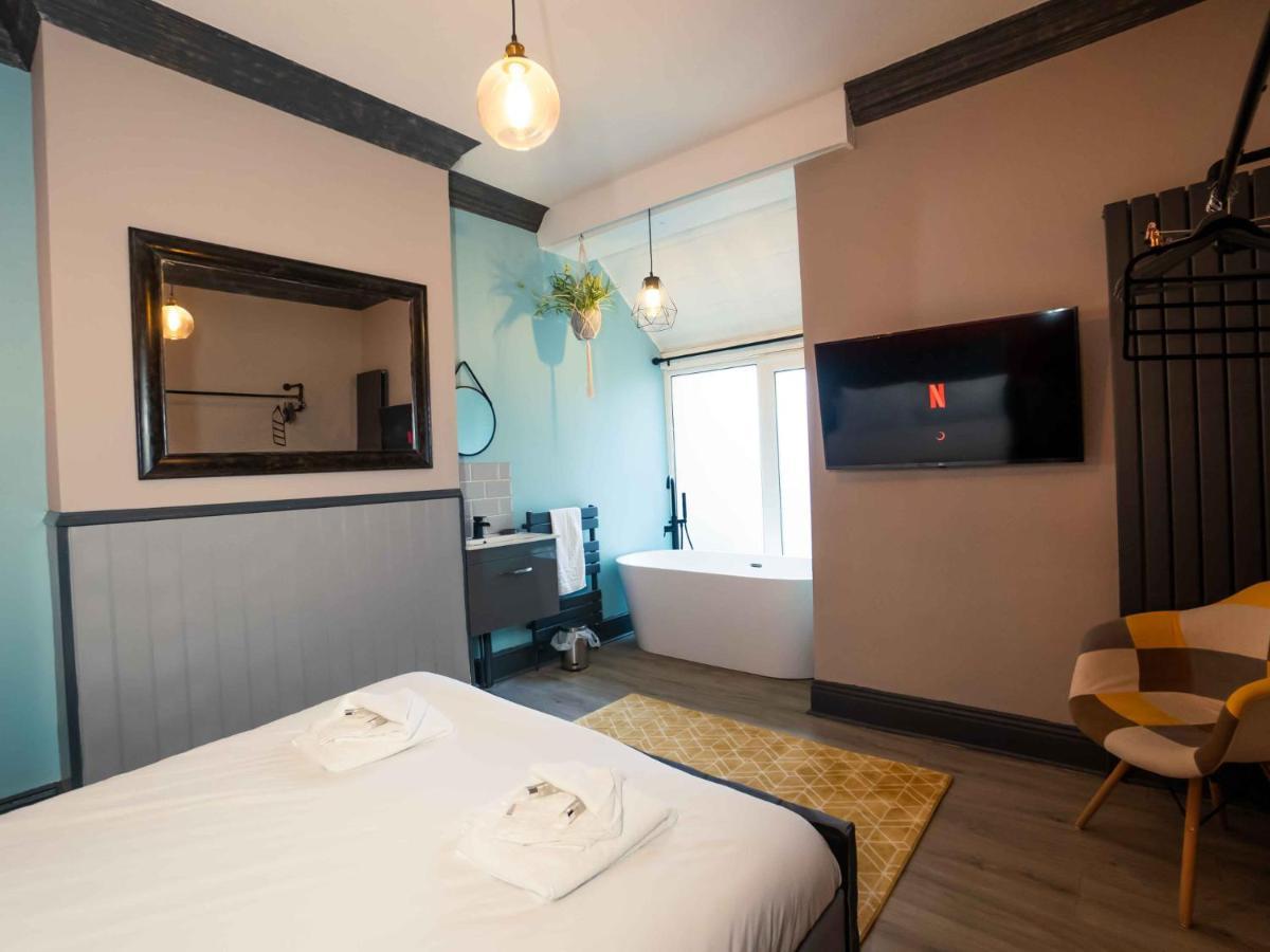 Pass The Keys Amazing, Newly Renovated 5Bedroom House Sleeps 10 Scarborough Exterior photo