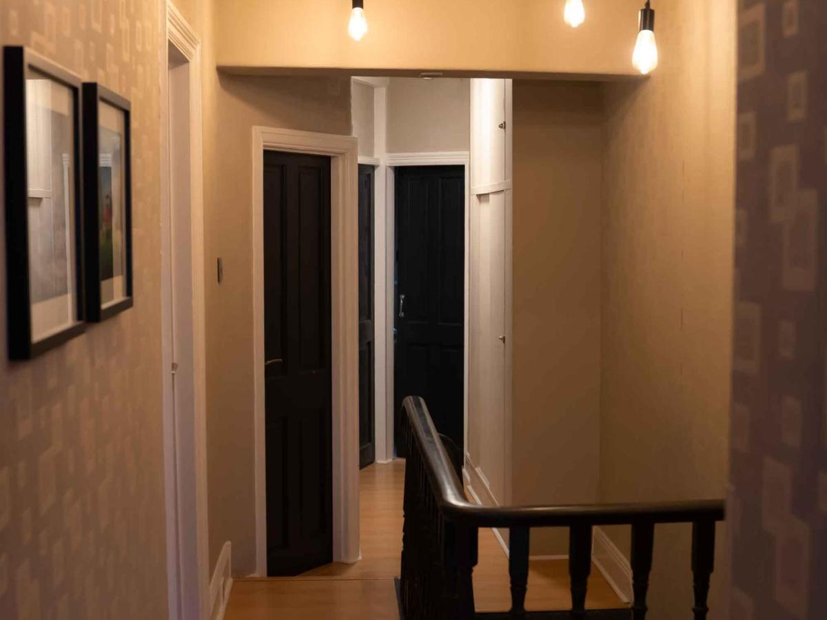Pass The Keys Amazing, Newly Renovated 5Bedroom House Sleeps 10 Scarborough Exterior photo